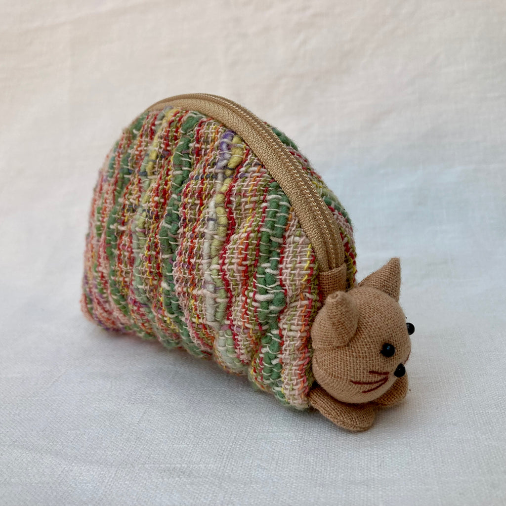 "Meow Meow" little pussy cat, cute as a box of kittens, the number one cat purse of all times