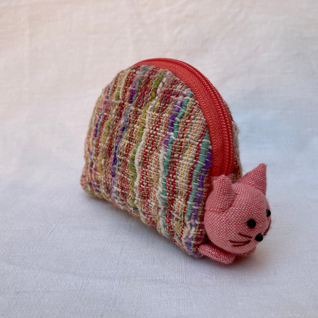 "Meow Meow" little pussy cat, cute as a box of kittens, the number one cat purse of all times