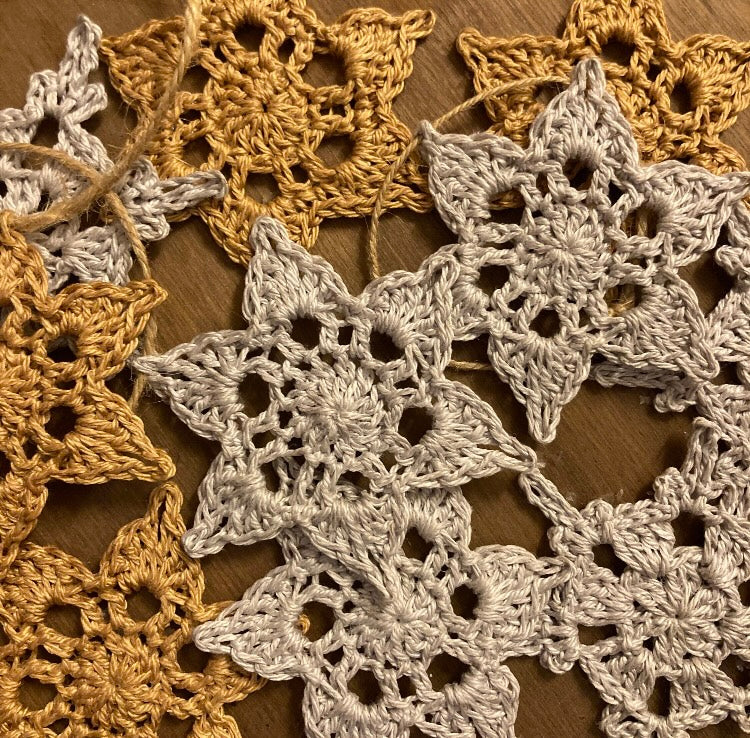Set of 3 crocheted decorations